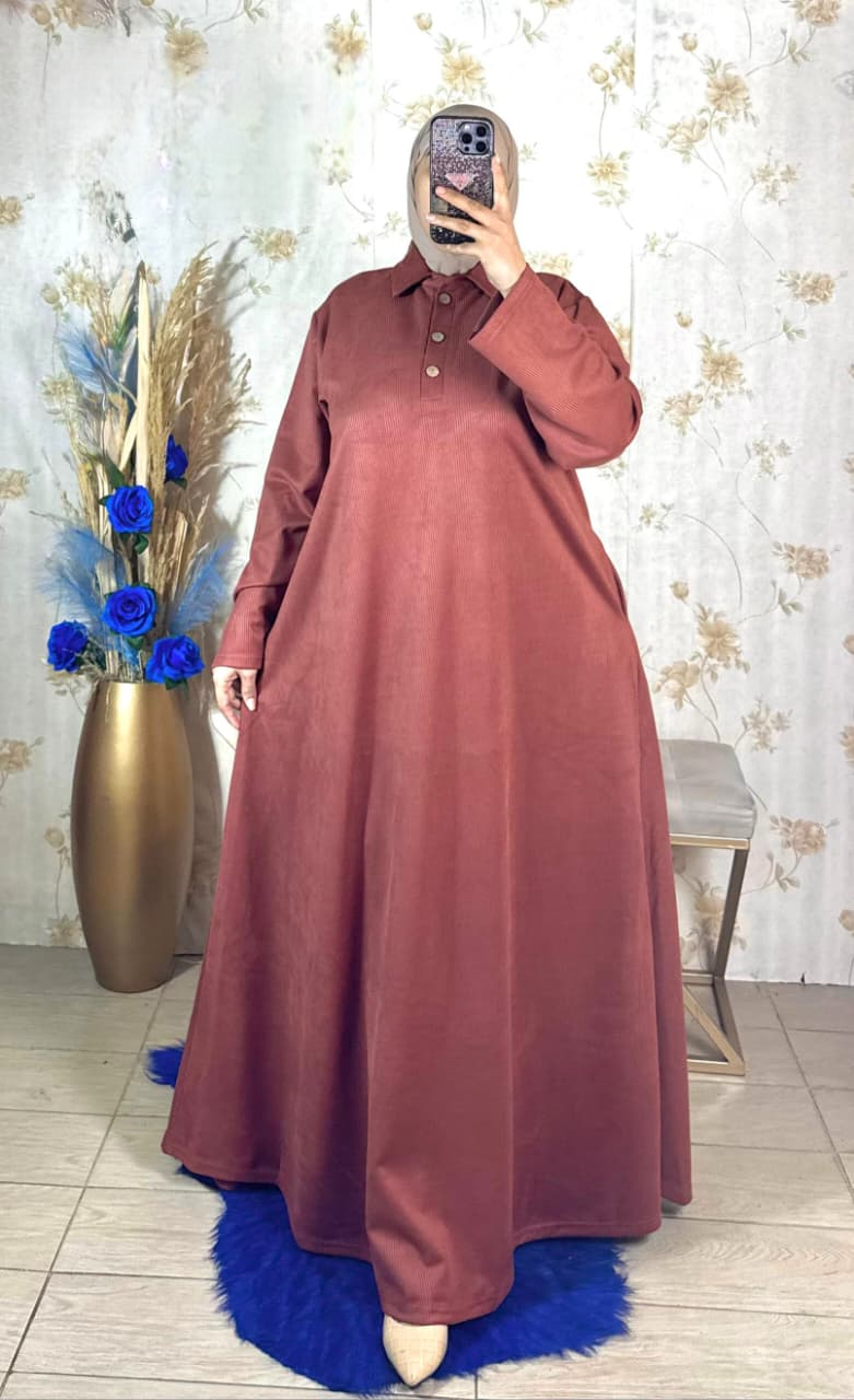 عباية طويلة أنيقة